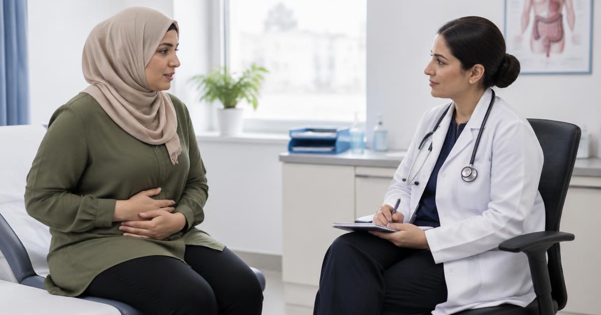 مشهد توضيحي مولّد: استشارة طبية لألم البطن