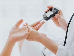 غيبوبة السكر: الأسباب والعلامات والإسعافات الأولية